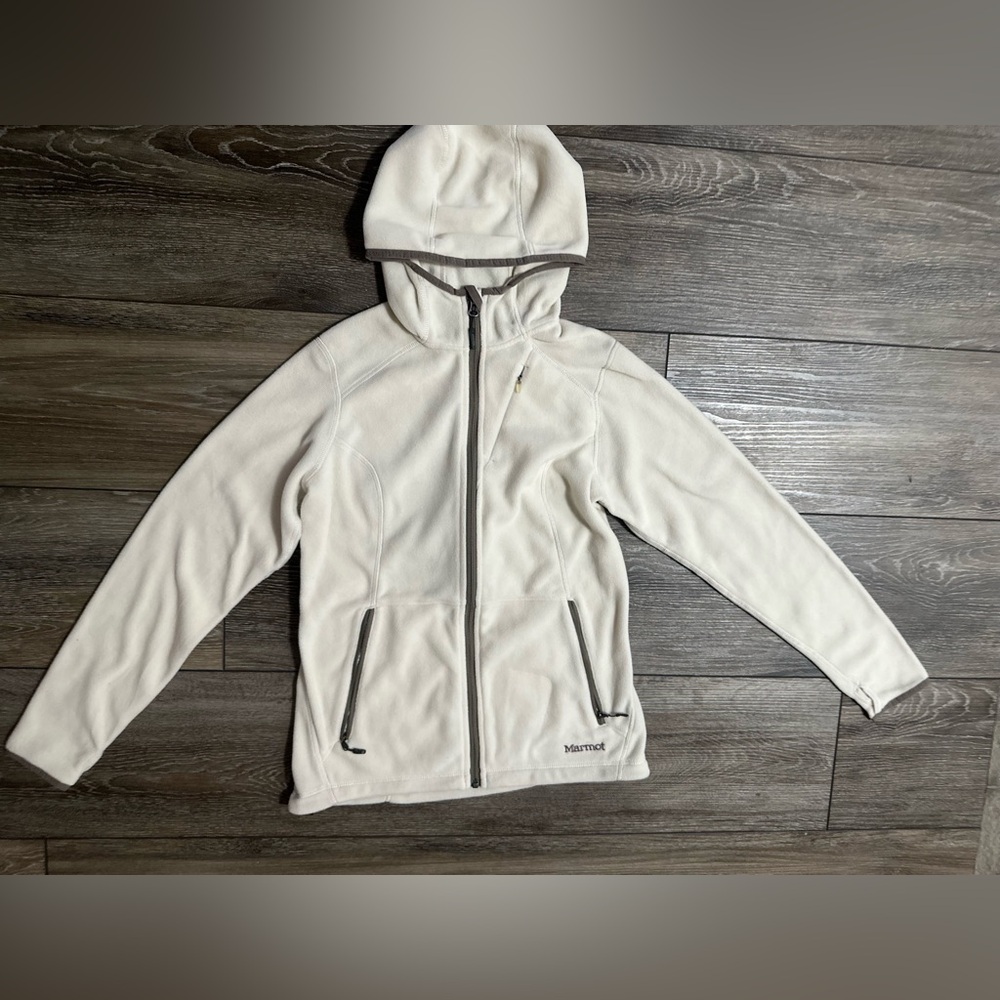 Marmot Sweater /   Fleece Jacket/ woman’s size M/ brand new
